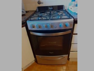 VENDO CHALET 5 AMB CON GARAGE PASANTE Y QUINCHO