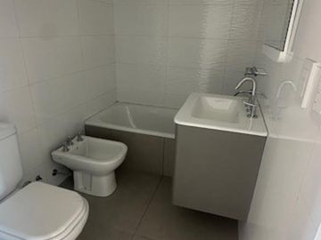 2 AMBIENTES EN EDIFICIO DE 8 PISOS , UNIDADES DE 4, 3 Y 2 AMBIENTES , PISCINA , SUM, PARRILLA, COCHERAS