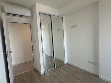 2 AMBIENTES EN EDIFICIO DE 8 PISOS , UNIDADES DE 4, 3 Y 2 AMBIENTES , PISCINA , SUM, PARRILLA, COCHERAS