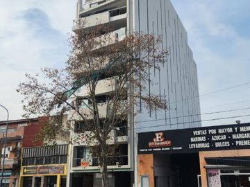 2 AMBIENTES EN EDIFICIO DE 8 PISOS , UNIDADES DE 4, 3 Y 2 AMBIENTES , PISCINA , SUM, PARRILLA, COCHERAS