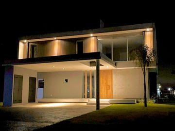 Venta de casa Barrio Los talas