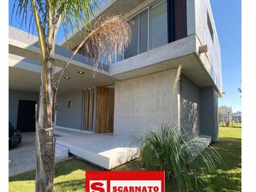 Venta de casa Barrio Los talas