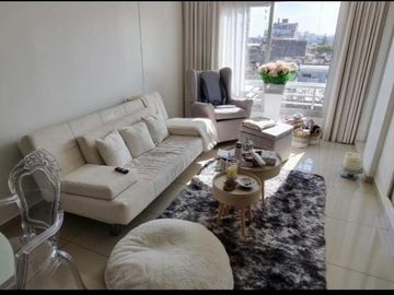 DOS AMBIENTES EN IMPERDIBLE COMPLEJO CON PISCINA, LAUNDRY, JARDIN PARA NIÑOS, SUM Y SEG LAS 24 HS