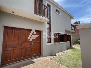 Casa en venta 4 dormitorios en banda norte
