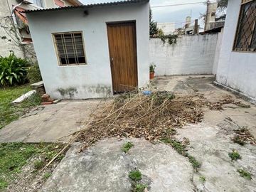 Casa de cuatro ambientes a la venta en San Miguel