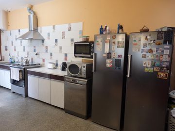 EXCELENTE CHALET 6 AMBIENTES