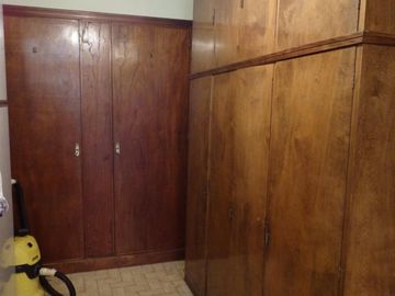 EXCELENTE CHALET 6 AMBIENTES