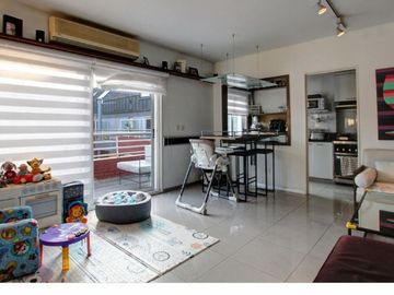 2 AMB EN DUPLEX , AMPLIO BALCON , 89 M2
