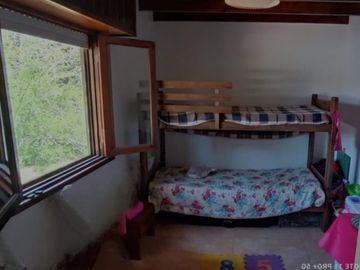 VENDO CASA 5 AMB Y QUINCHO