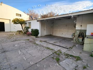 EXCEPCIONAL CASA DE 4 DORMITORIOS CON GALPÓN Y PATIO AMPLIOS