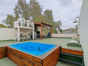 Vende Hermoso Ph 3 Ambientes Al Frente Con Terraza, Pileta Y Quincho