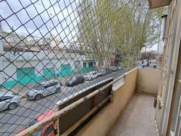 Vende Hermoso Ph 3 Ambientes Al Frente Con Terraza, Pileta Y Quincho