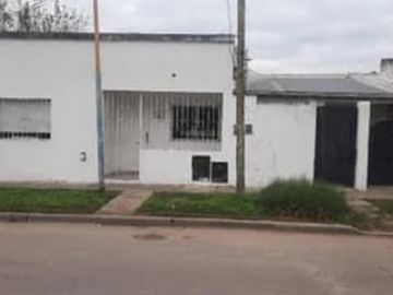 2 casas sobre mismo lote, ideal INVERSOR anticipo del 60 y cuotas