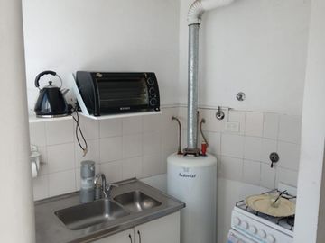 TIPO CASA 3 AMBIENTES SIN EXPENSAS EN PRIMER PISO CON GRAN PATIO IMPECABLE