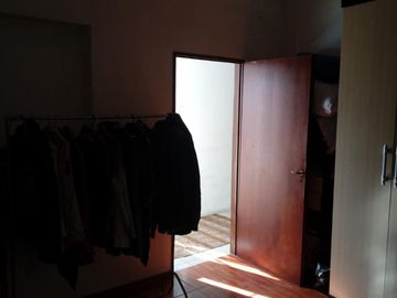 TIPO CASA 3 AMBIENTES SIN EXPENSAS EN PRIMER PISO CON GRAN PATIO IMPECABLE