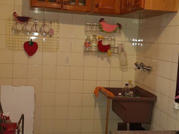 Departamento de 3 ambientes en Moron Sur, dentro de barrio cerrado con parque, con 2 amplios dormitorios con vista al parque y amplio living , cocina,