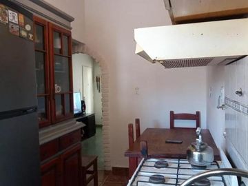 CHALET 3 AMBIENTES CON JARDIN,PATIO Y COCHERA - ZONA MORON