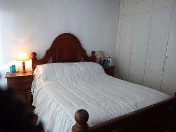 CHALET 3 AMBIENTES CON JARDIN,PATIO Y COCHERA - ZONA MORON