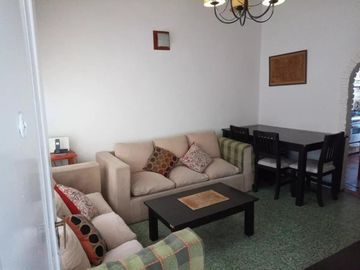 CHALET 3 AMBIENTES CON JARDIN,PATIO Y COCHERA - ZONA MORON