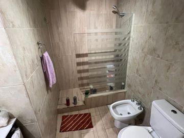 CHALET MULTIFAMILIAR - Garage - Excelente
