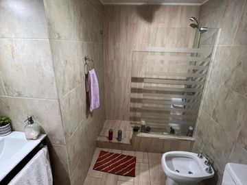 CHALET MULTIFAMILIAR - Garage - Excelente