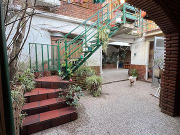 CHALET MULTIFAMILIAR - Garage - Excelente