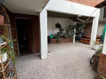 CHALET MULTIFAMILIAR - Garage - Excelente