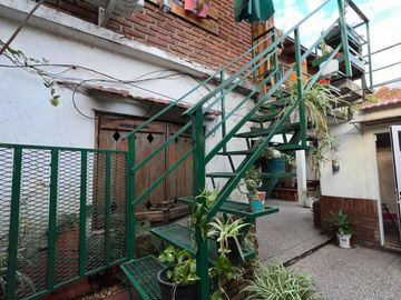 CHALET MULTIFAMILIAR - Garage - Excelente