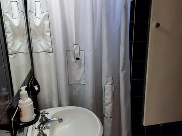 4 ambientes en excelente ubicacion. Doble entrada. A metros de Av. Cabildo y Metrobus.