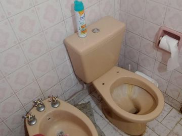 Linda casa con departamento, a metros de 9 de Julio y ruta 8