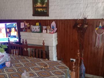 Linda casa con departamento, a metros de 9 de Julio y ruta 8