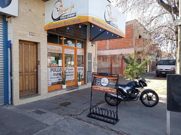 Local EN ALQUILER, Bacacay 600, Ituzaingó. Gran oportunidad