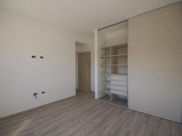 3 AMB DE 75/85 M2 APROX , COCHERA Y BAULERA , GRAN BALCON CON PARRILLA