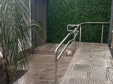 3 AMB DE 75/85 M2 APROX , COCHERA Y BAULERA , GRAN BALCON CON PARRILLA