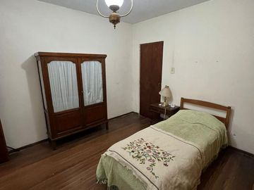 Casa de 3 AMBIENTES en venta