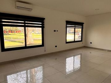 CASA ESTILO MINIMALISTA DE 5 AMBIENTES