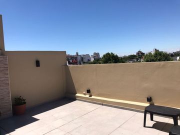 2 amb al frente con terraza propia , 110 m2 totales, dos cocheras , Sum , Piscina .