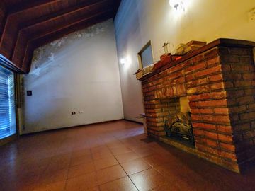 Nuevo Ingreso Venta Casa 6 ambientes en Morón Centro