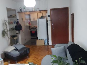 DEPARTAMENTO DE 2 AMBIENTES MUY LUMINOSO