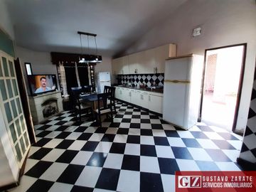 CASA EN VENTA EN LA MEJOR ZONA DE BARRIO JARDIN