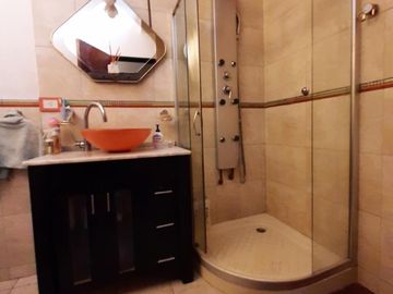CASA EN VENTA EN LA MEJOR ZONA DE BARRIO JARDIN