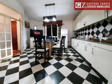 CASA EN VENTA EN LA MEJOR ZONA DE BARRIO JARDIN