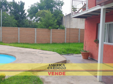 CASA QUINTA 4 AMBIENTES APTA CREDITO , MORENO
