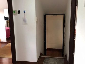 CASA DE 4 AMBIENTES CON PILETA.