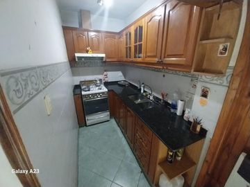 Gran Oportunidad. Casa EN VENTA, Dean Funes 2500, Castelar.