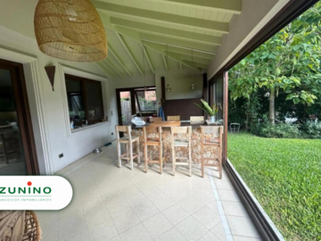 Hermosa casa a la venta en exclusivo country