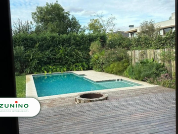 Hermosa casa a la venta en exclusivo country