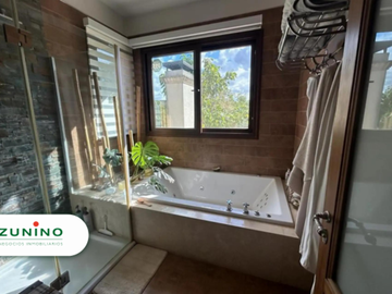 Hermosa casa a la venta en exclusivo country