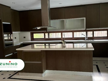 Hermosa casa a la venta en exclusivo country