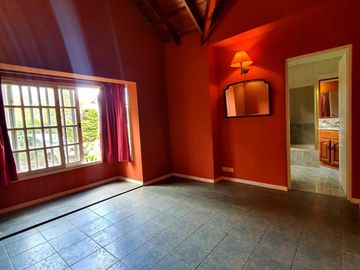 HERMOSA CASA EN ALQUILER EN BANCO PROVINCIA